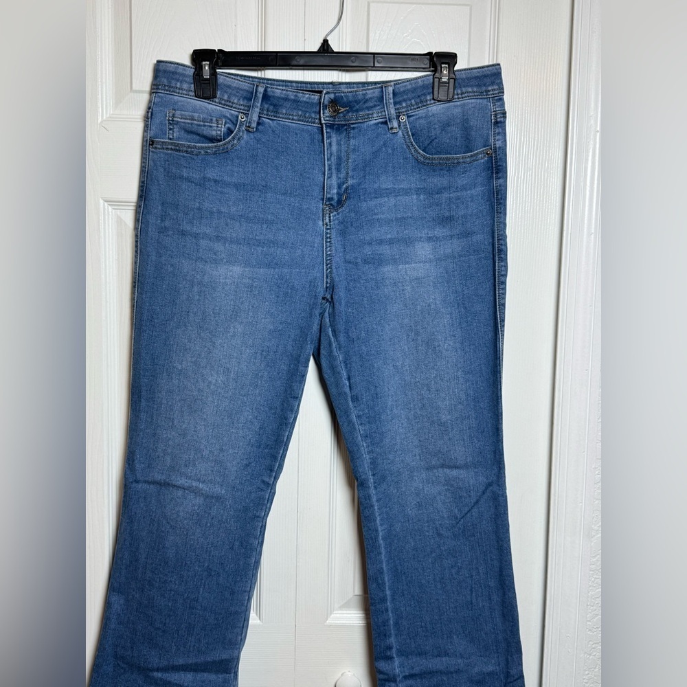 Stylish Blue Flare Women's Jeans by Lincoln Outfitters - Picture 2 of 8